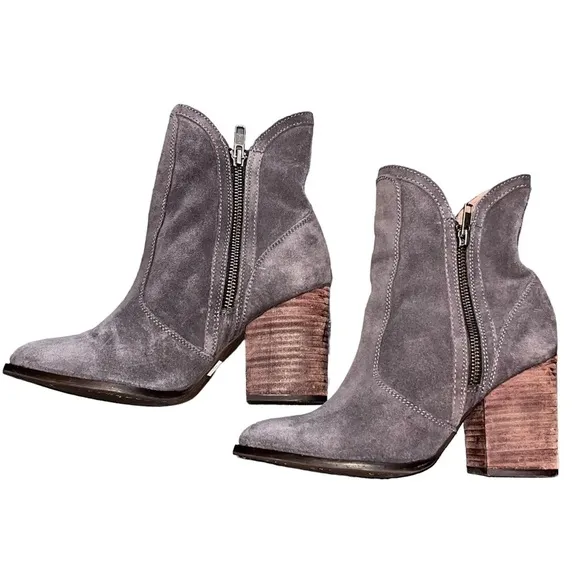 SEYCHELLES Gray Suede Zip Ankle Booties
