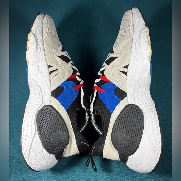 Size 10 - Men’s Nike Huarache Edge multicolor shoes