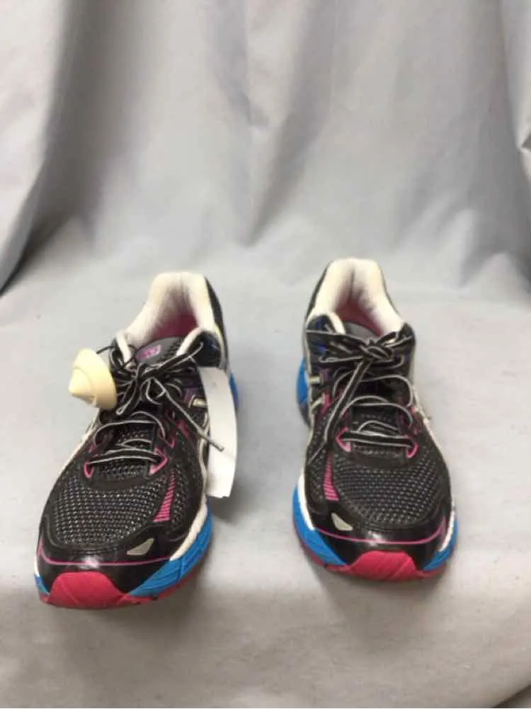 SIZE 11 1/2 ASICS Men's SHOES