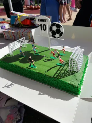 Soccer Jersey & Ball - Cake Topper