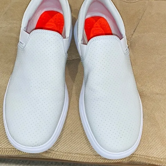 Speedo Ladies Hybrid Slip On Shoes.