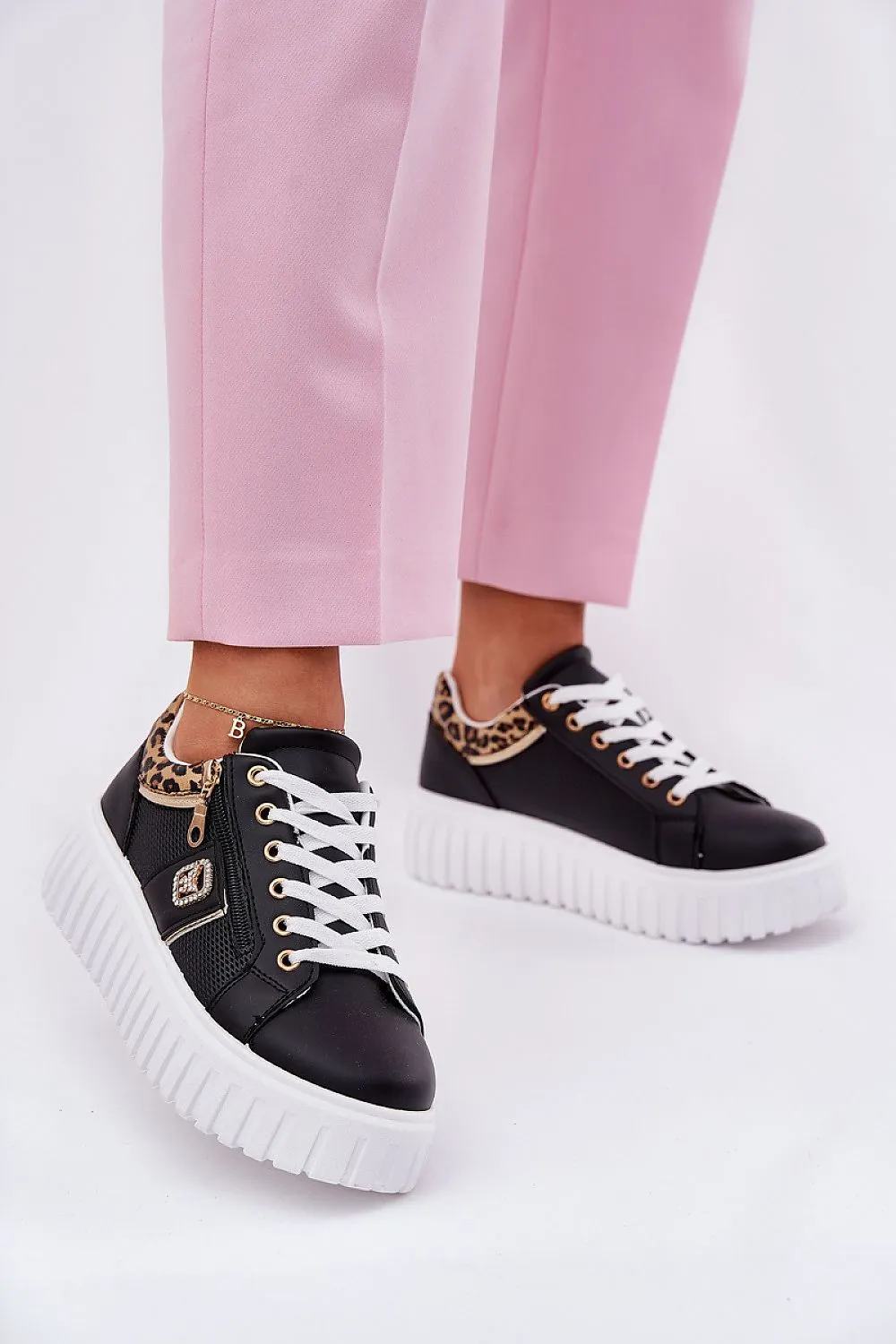 Sport Shoes