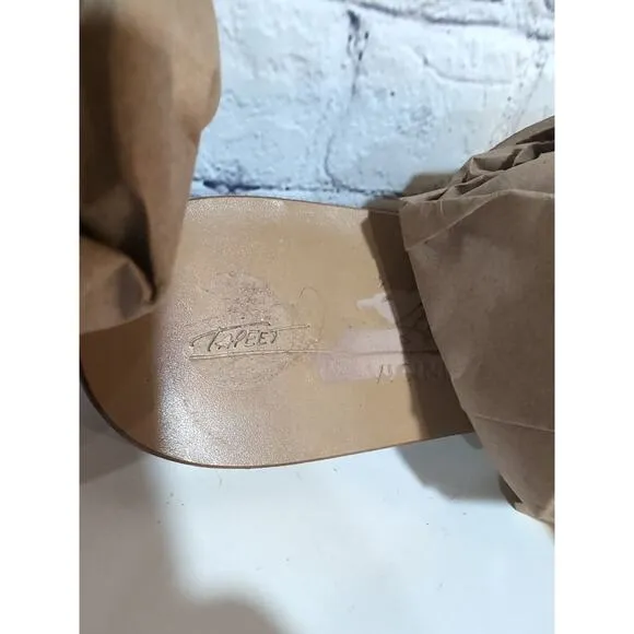 Tapeet by Vicini Big Buckle Woman's Gold Leather Sandal Made in Italy Size 41