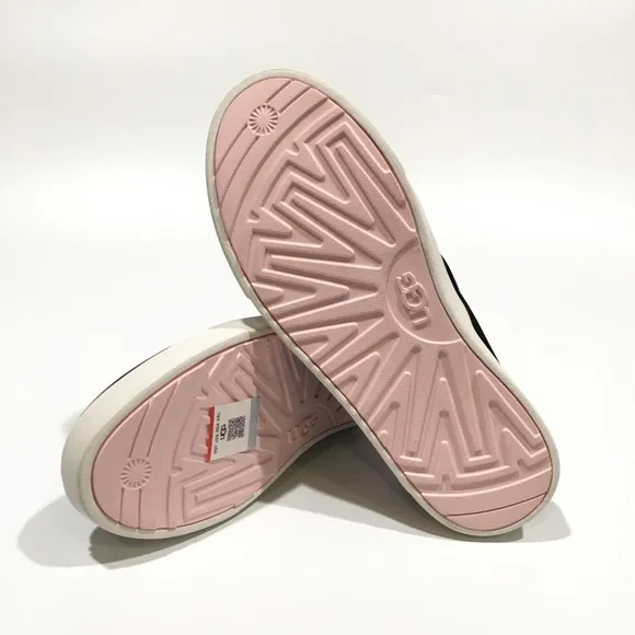 UGG Aivey Sneaker Sandal Slip On -Black / Pink Leather -Big Kids US 3 -NEW
