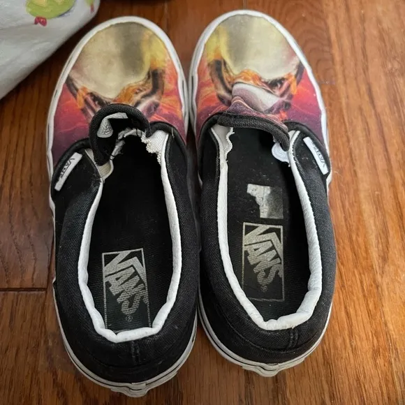 VANS Kids Boys or Girls Size 13 Flaming SHARK Canvas Slip On Shoes Sneaker
