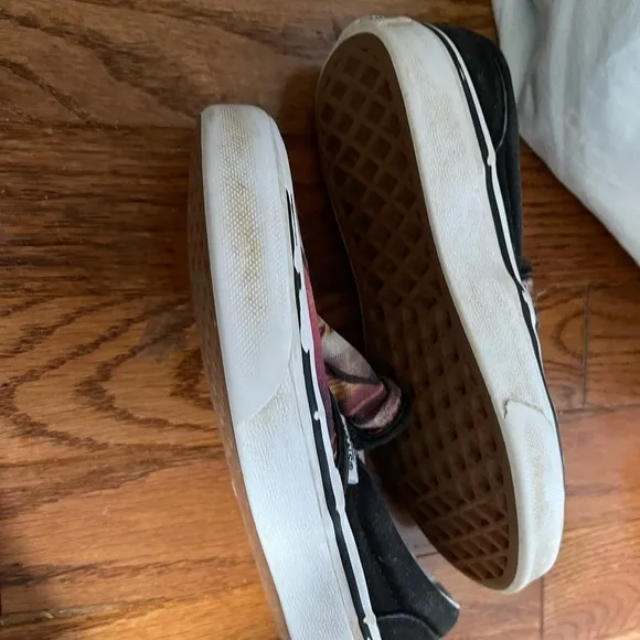 VANS Kids Boys or Girls Size 13 Flaming SHARK Canvas Slip On Shoes Sneaker