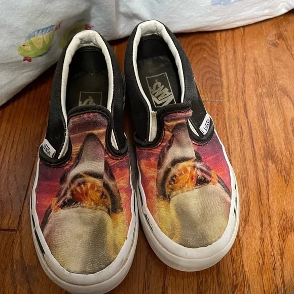 VANS Kids Boys or Girls Size 13 Flaming SHARK Canvas Slip On Shoes Sneaker