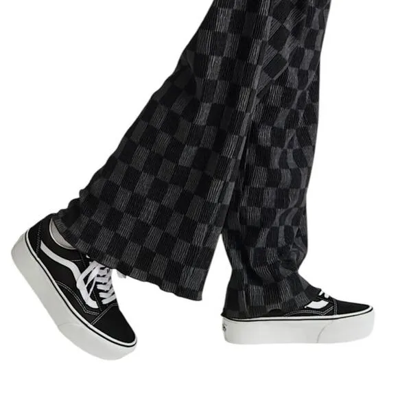 Vans Old Skool Stackform Platform Sneakers Black White Size 7 Women / 5.5 Men