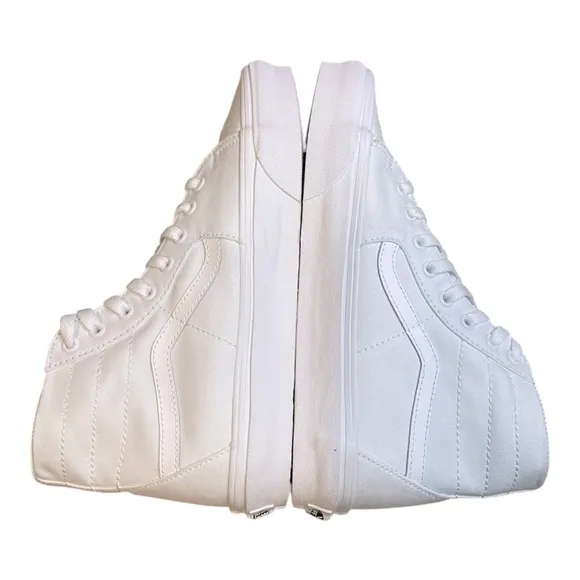 Vans Sk8 Hi Triple White Shoes Men's Size 9 NWOB