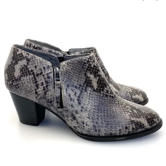 VIONIC Taber Leather Bootie