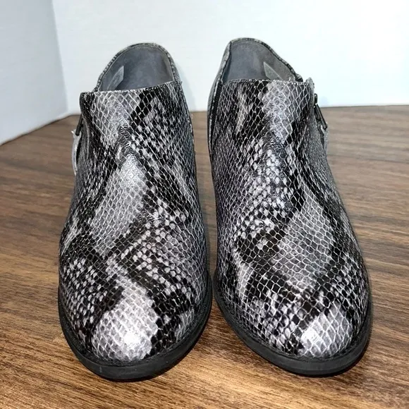 VIONIC Taber Leather Bootie