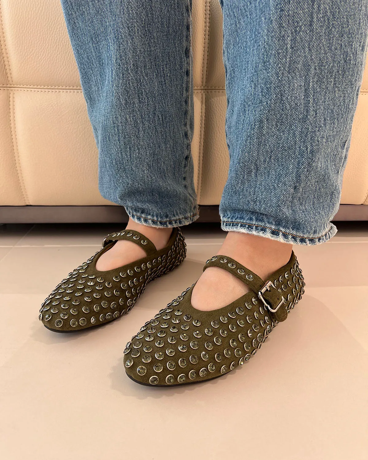 Women leather rhinestone flat shoes