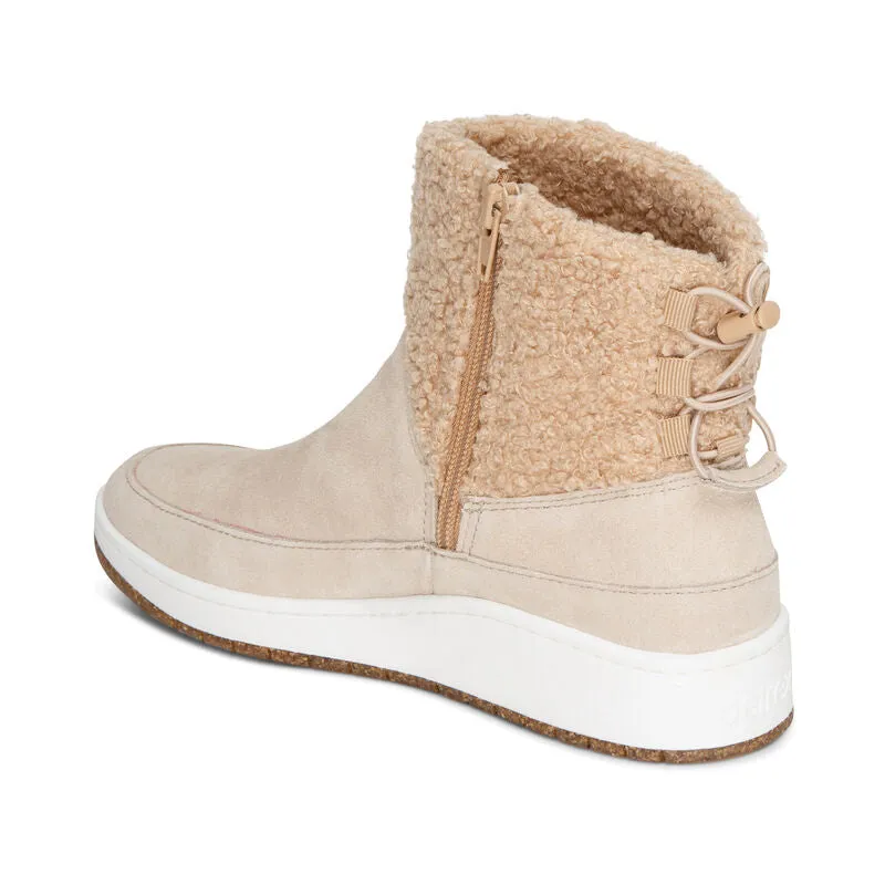 WOMEN'S AETREX WINNIE BOOT | TAN