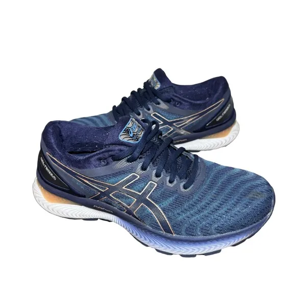Women’s asic gel nimbus athletic shoes size 9 blue