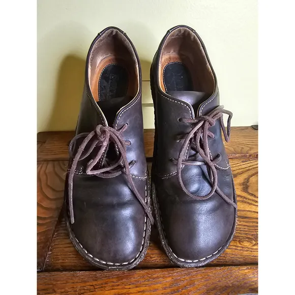 Women's Born Leather Size 8